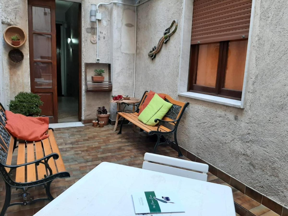 Apartamento Il Vecchio Piano Castrovillari Exterior foto